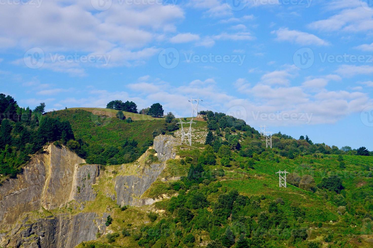 paisaje de montaña en bilbao españa foto