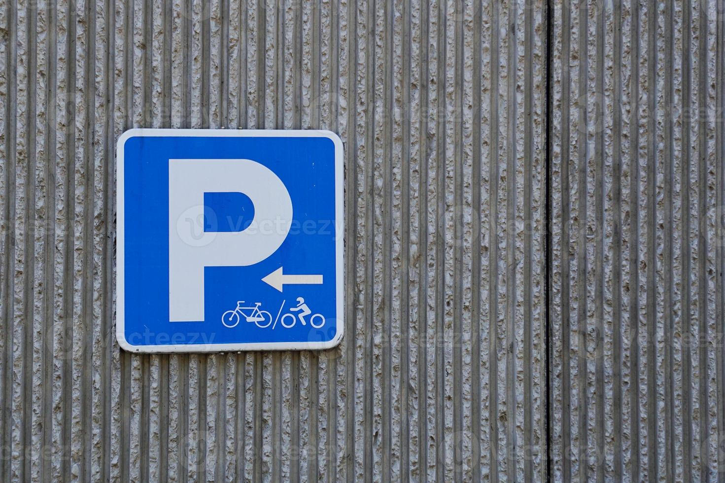 señal de tráfico de bicicletas en la calle foto