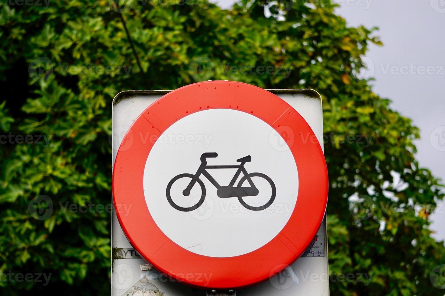 señal de tráfico de bicicletas en la calle foto