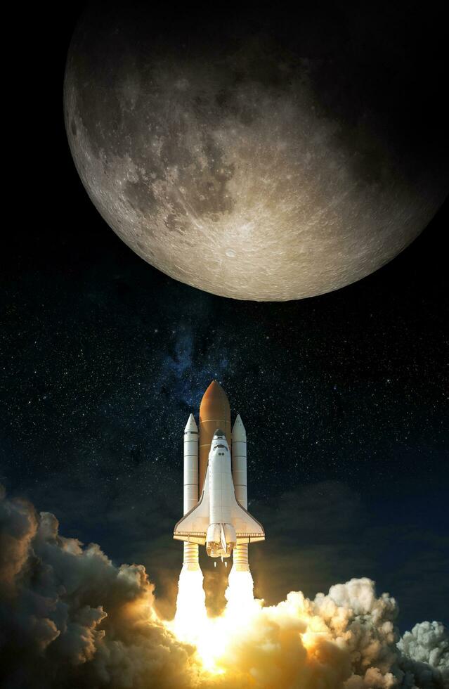 transbordador espacial despega hacia la luna elementos de esta imagen proporcionada por la nasa foto