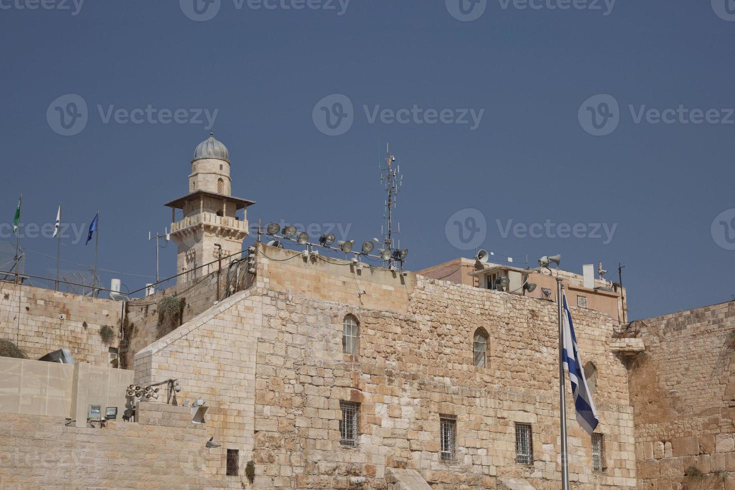 torre en el muro occidental de los lamentos del antiguo templo en jerusalén foto