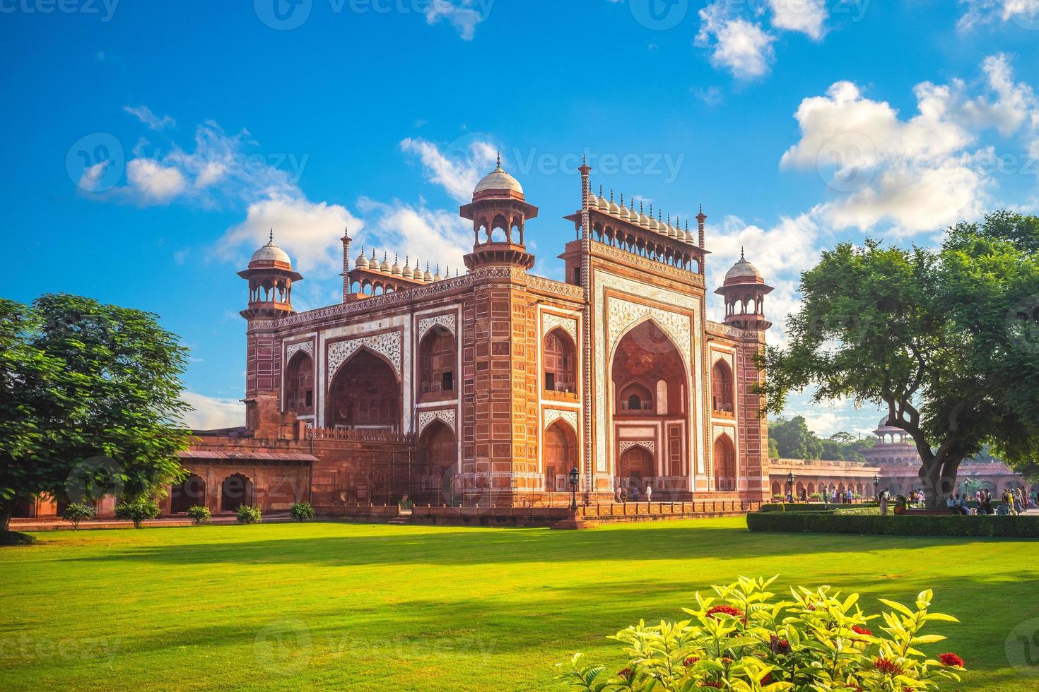 la gran puerta del taj mahal en agra india foto