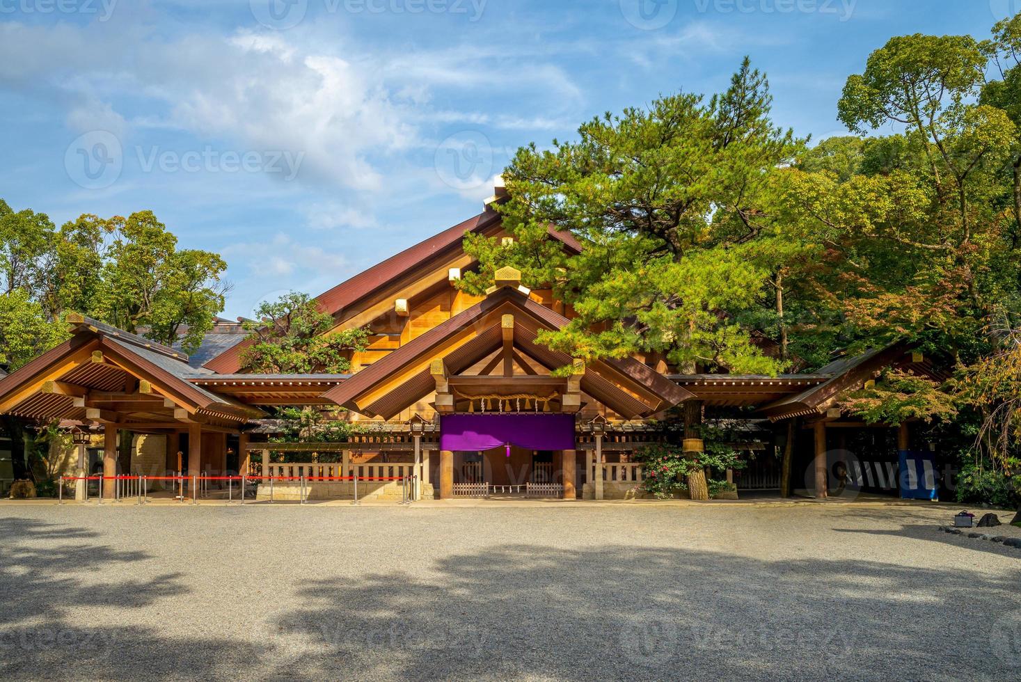 kaguraden del santuario de atsuta en nagoya en japón foto