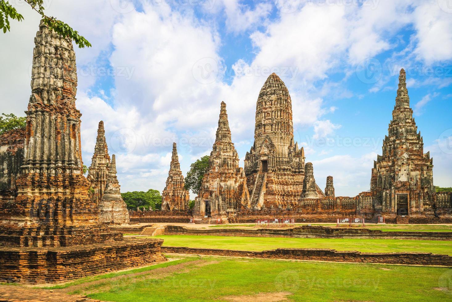 Wat Chaiwatthanaram at Ayutthaya in Thailand photo