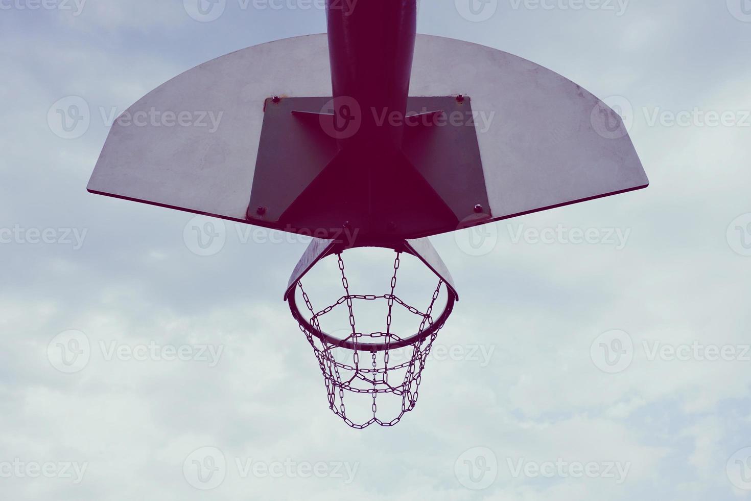 aro de baloncesto callejero foto