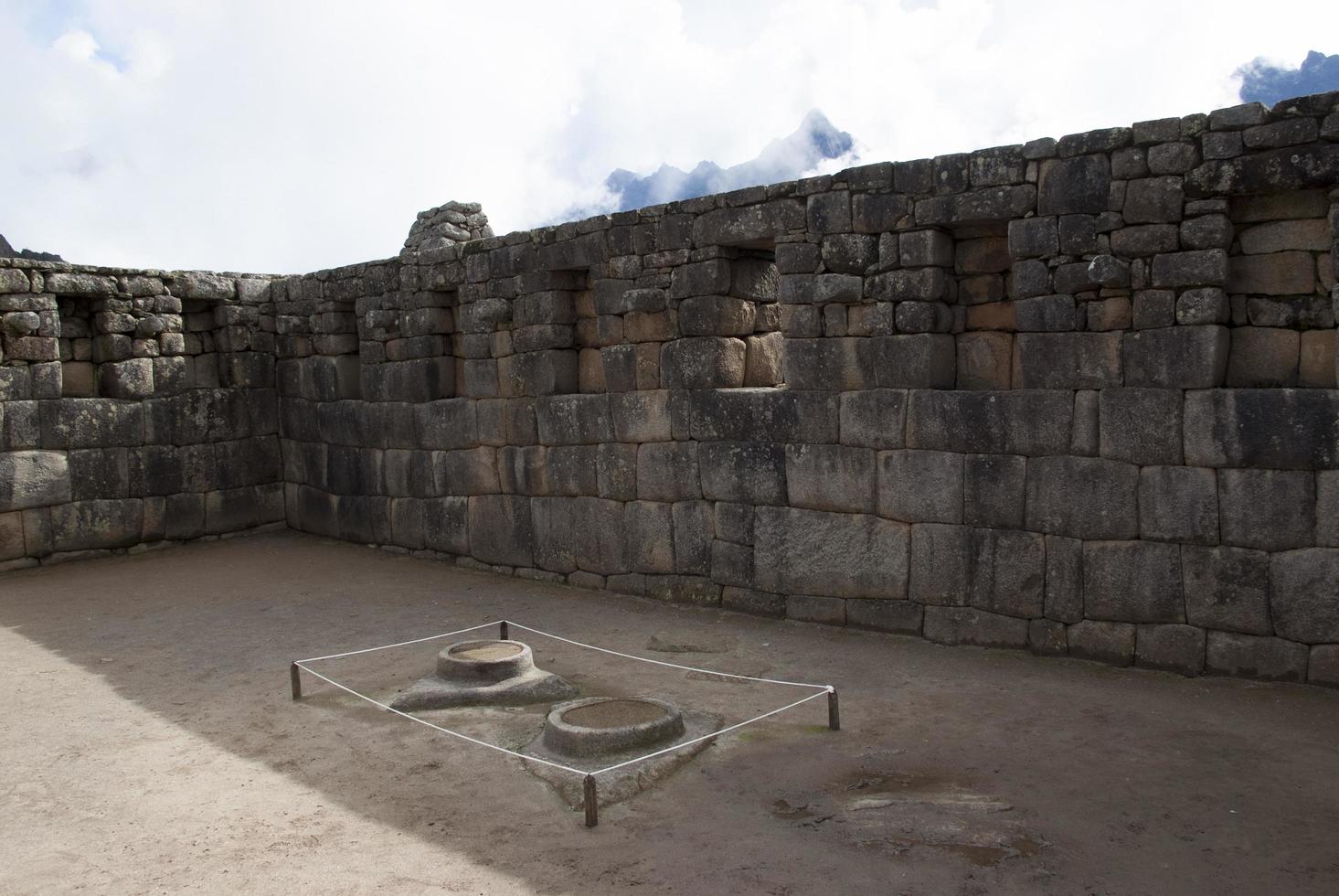 machu picchu un santuario histórico peruano en 1981 y un sitio del patrimonio mundial de la unesco en 1983 foto