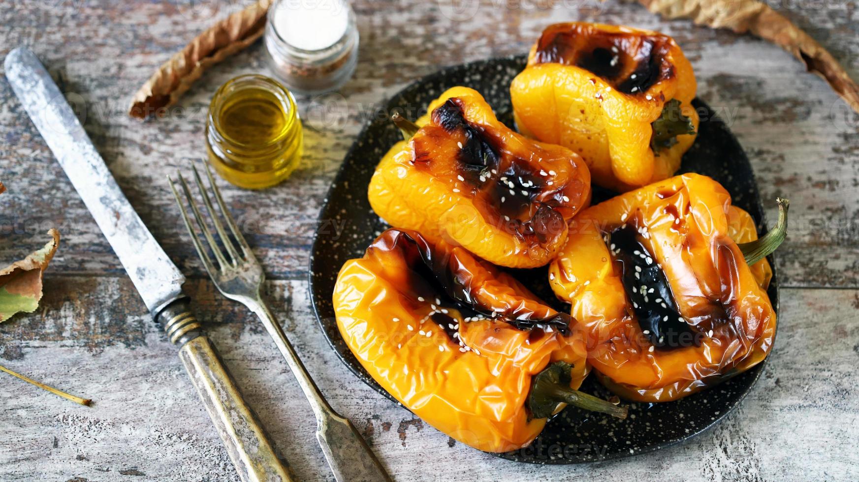 Grilled yellow peppers photo