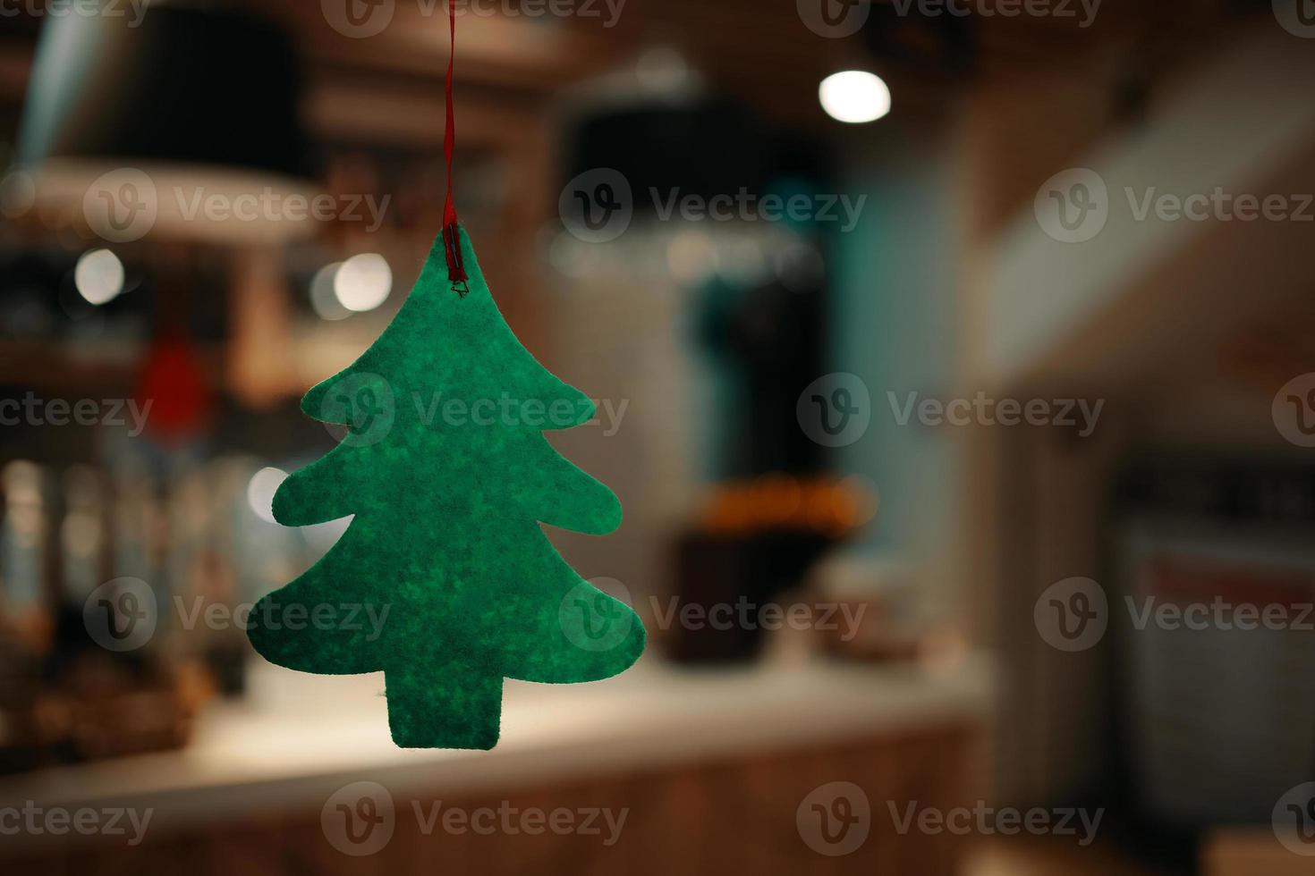 árbol de fieltro verde de navidad. foto