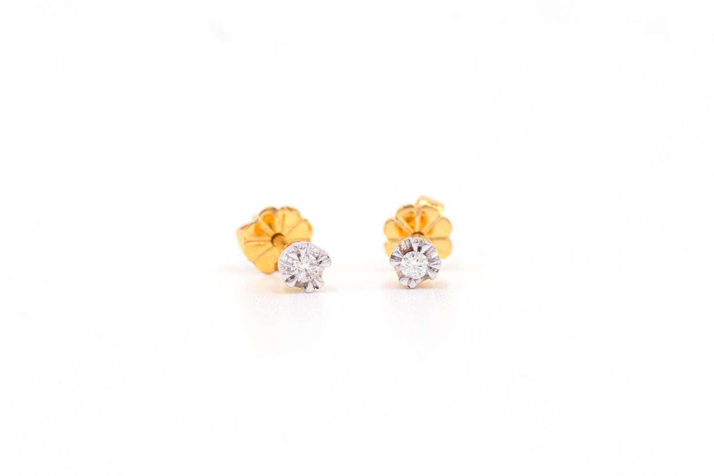 Diamond earring gold photo