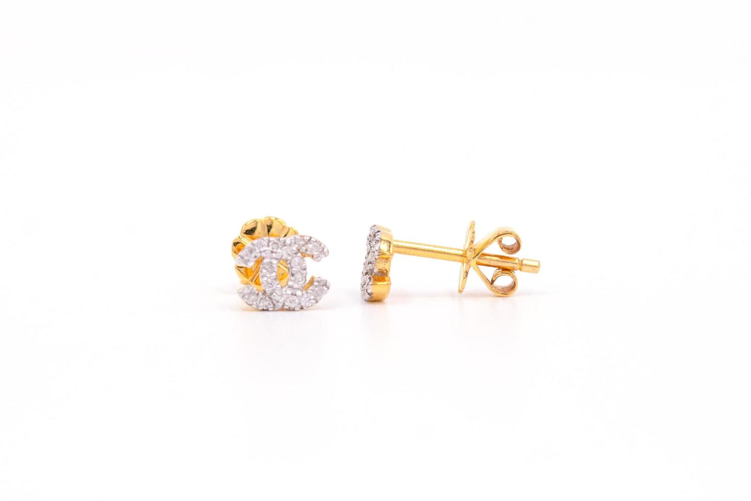 Diamond earring gold photo
