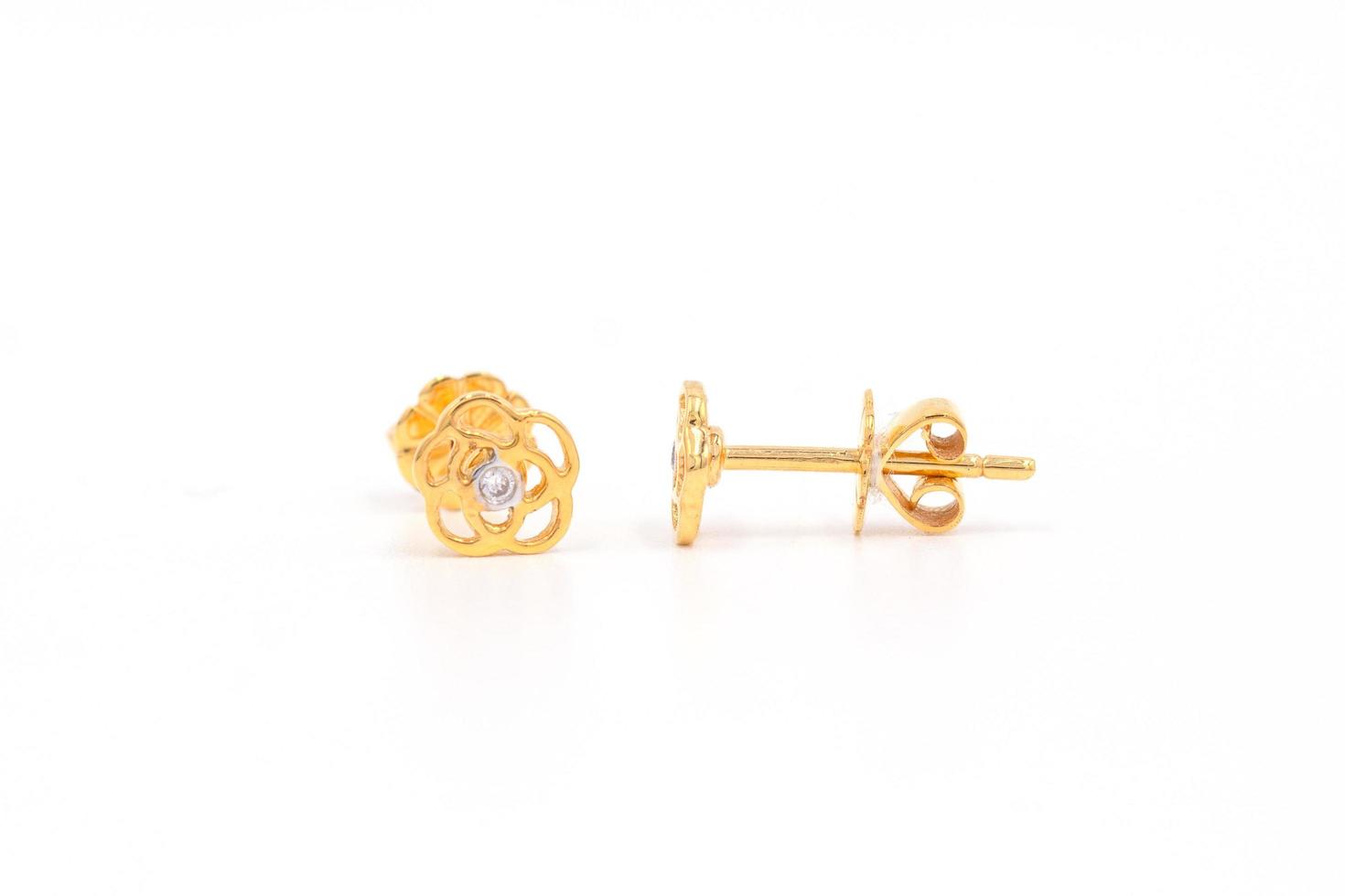 Diamond earring gold photo