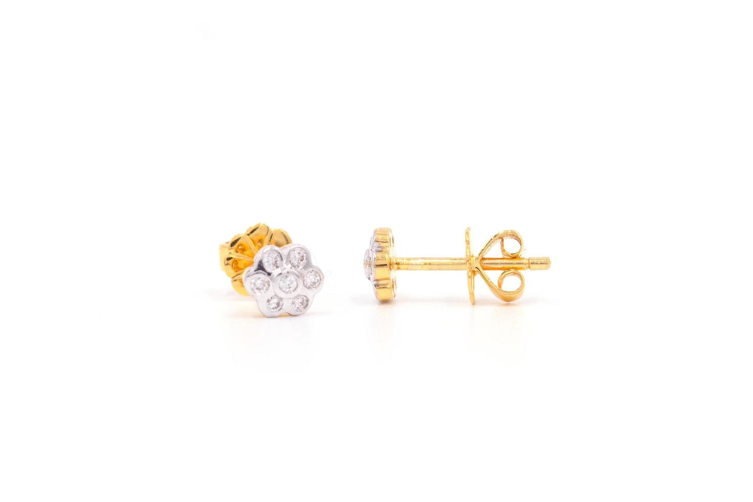 Diamond earring gold photo