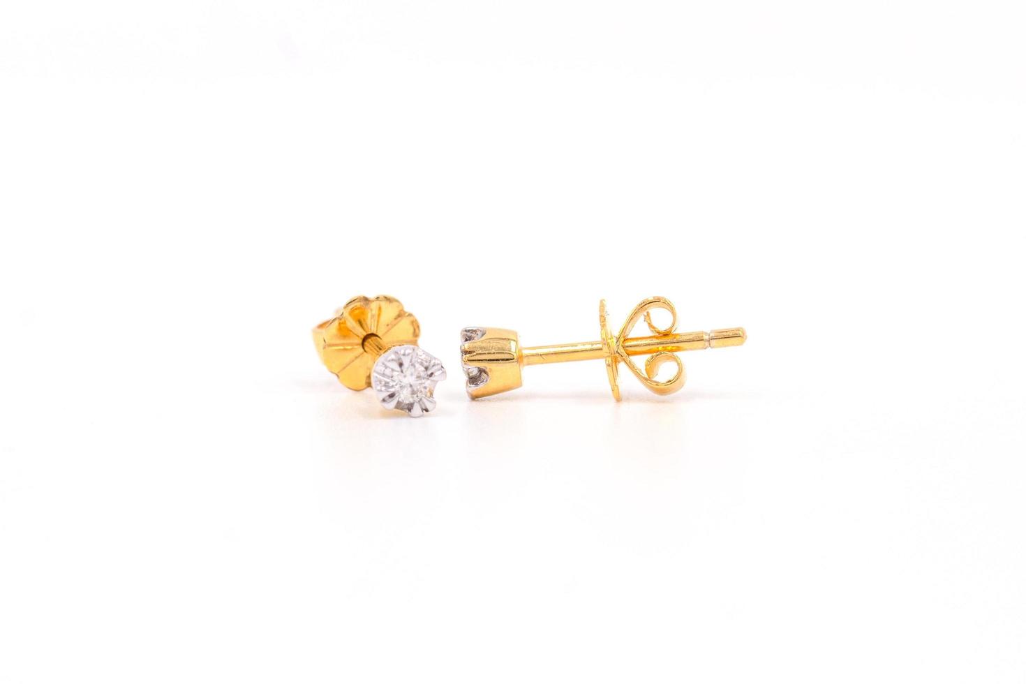 Diamond earring gold photo