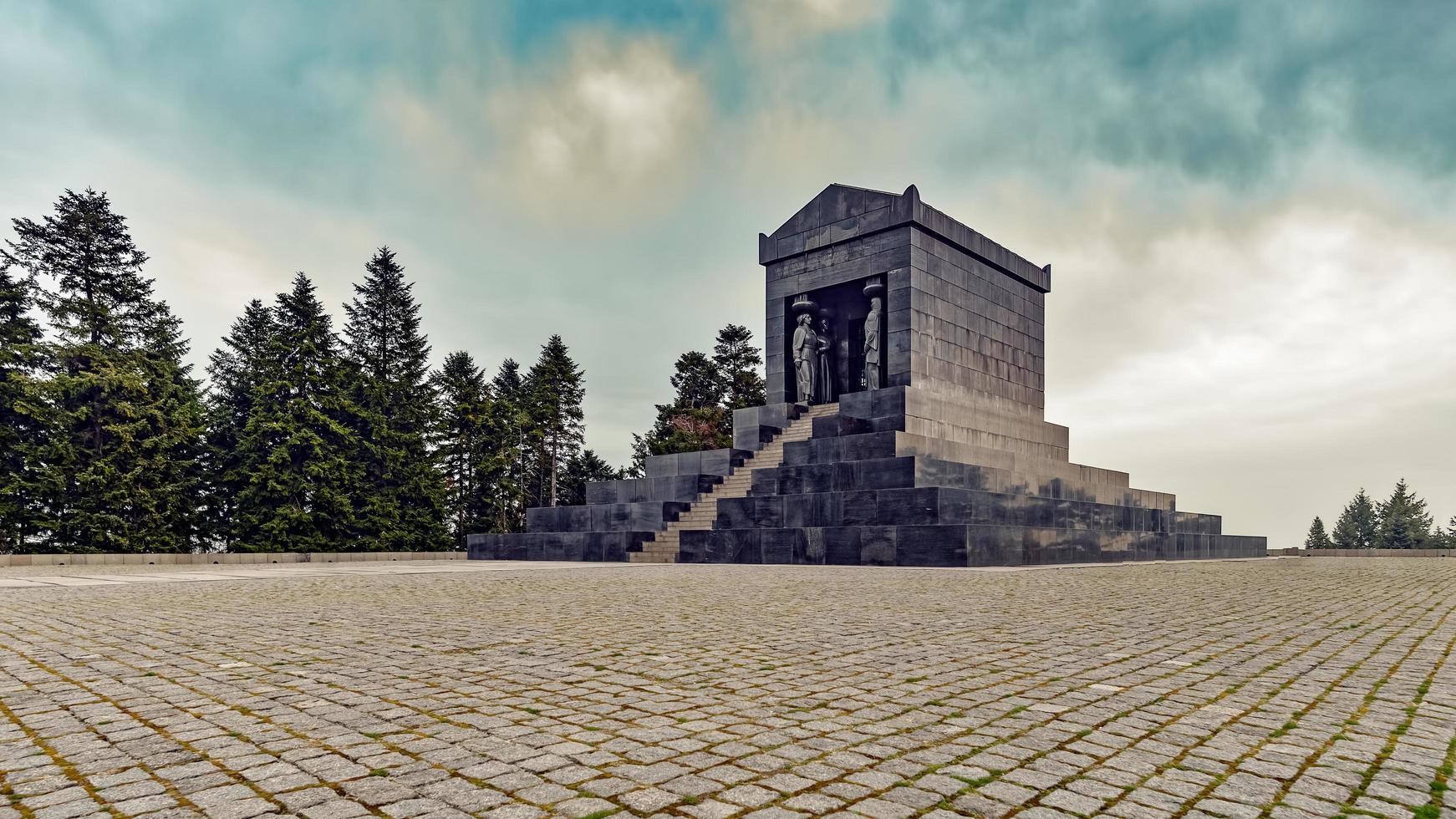 Belgrade, Serbia, Mar 18, 2017 - Monument to the Unknown Soldier from World War I photo