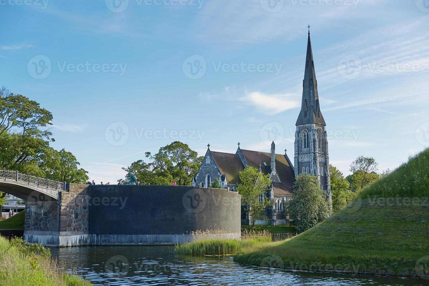 Iglesia de St Albans en Copenhague, Dinamarca foto