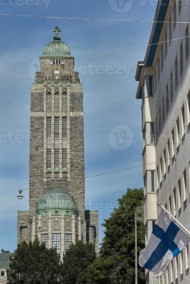 Iglesia luterana en el distrito de kallio de helsinki, finlandia foto