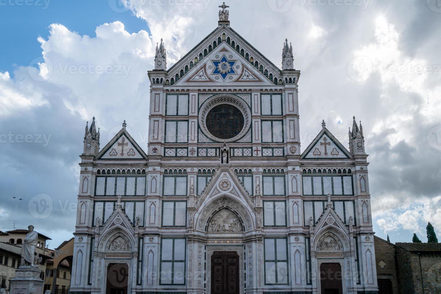 la iglesia de santa croce en florencia foto