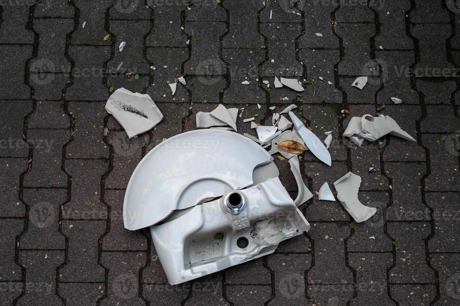 Broken sink on the streets of Frankfurt photo