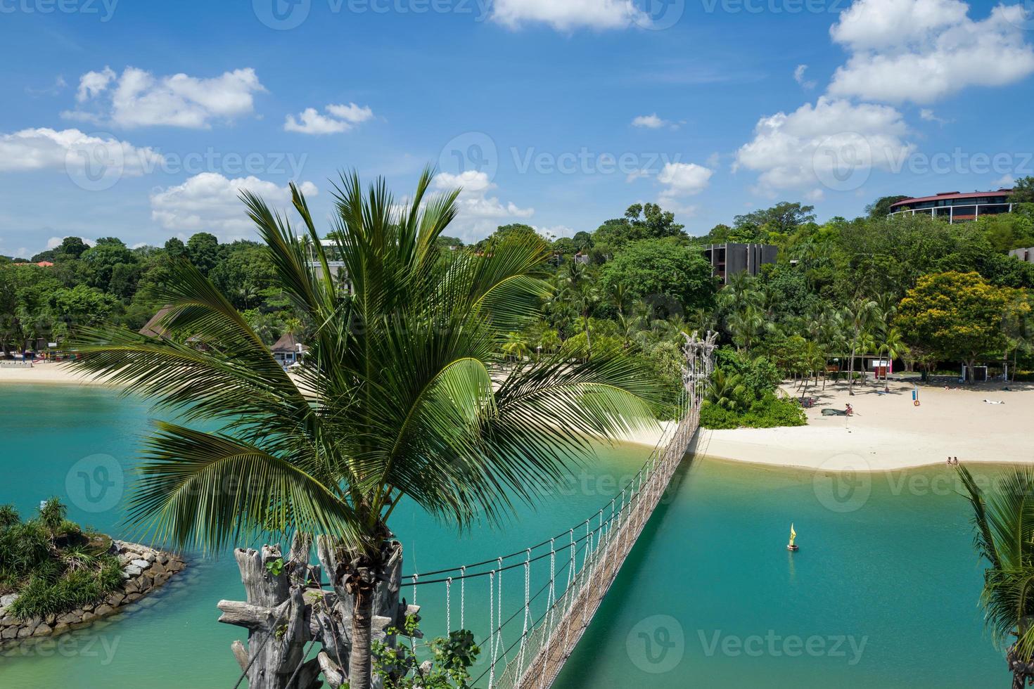 la playa de sentosa en singapur foto