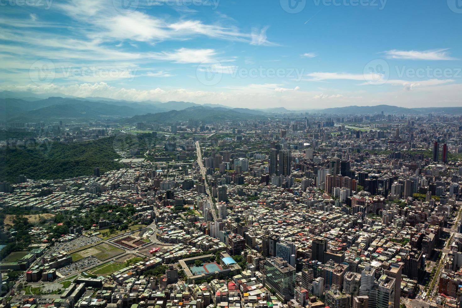 vista aérea de taipei en taiwán foto