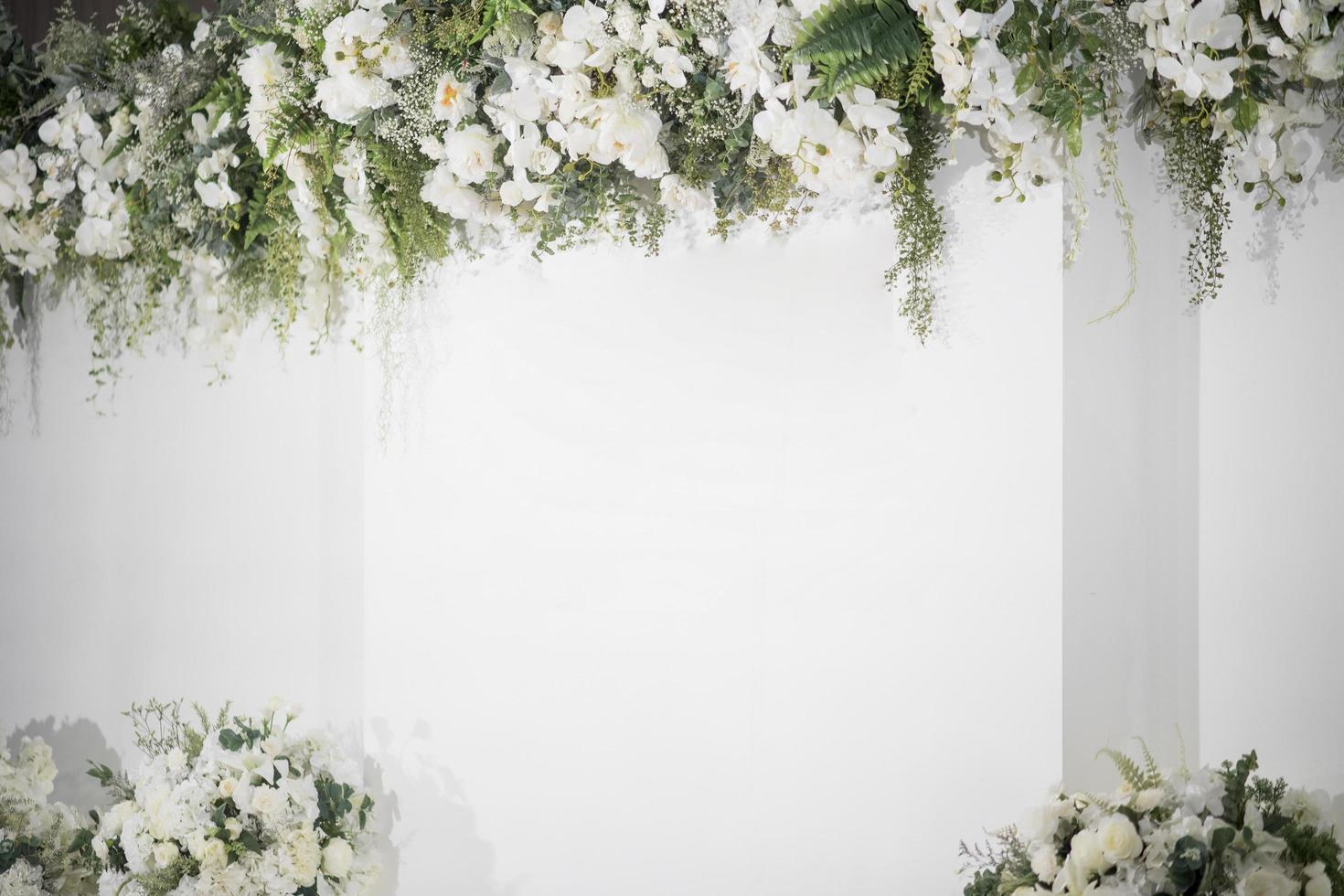 Wedding backdrop with flower and wedding decoration photo