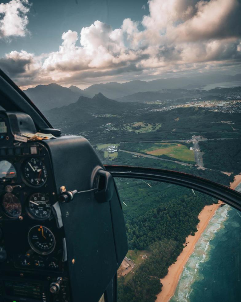 vista aérea de helicóptero de oahu, hawai foto