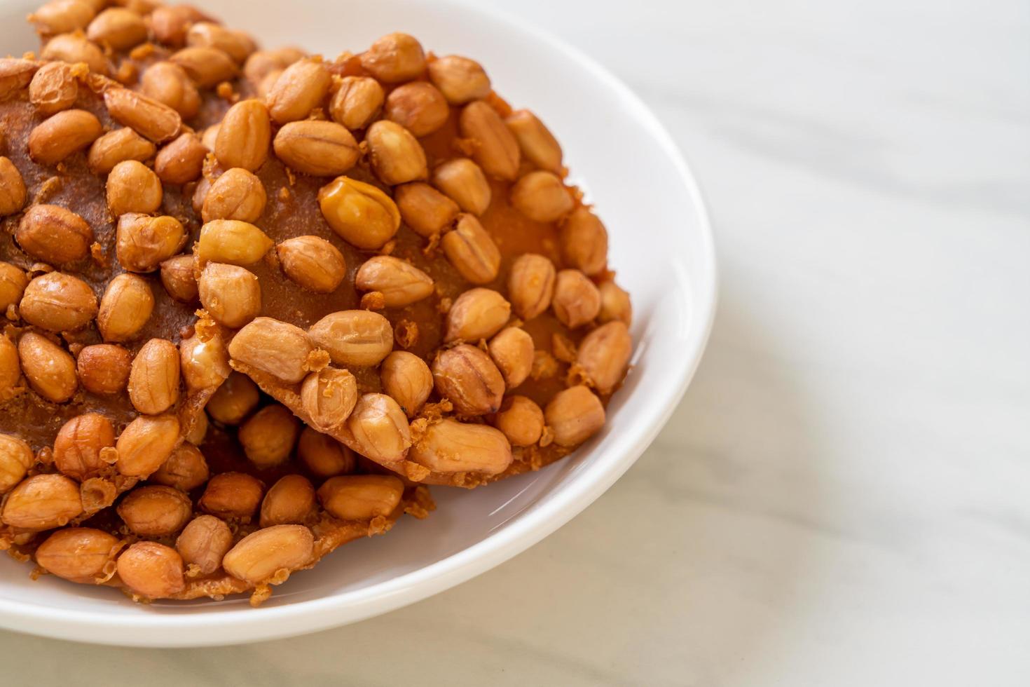 galletas de maní fritas tailandesas foto