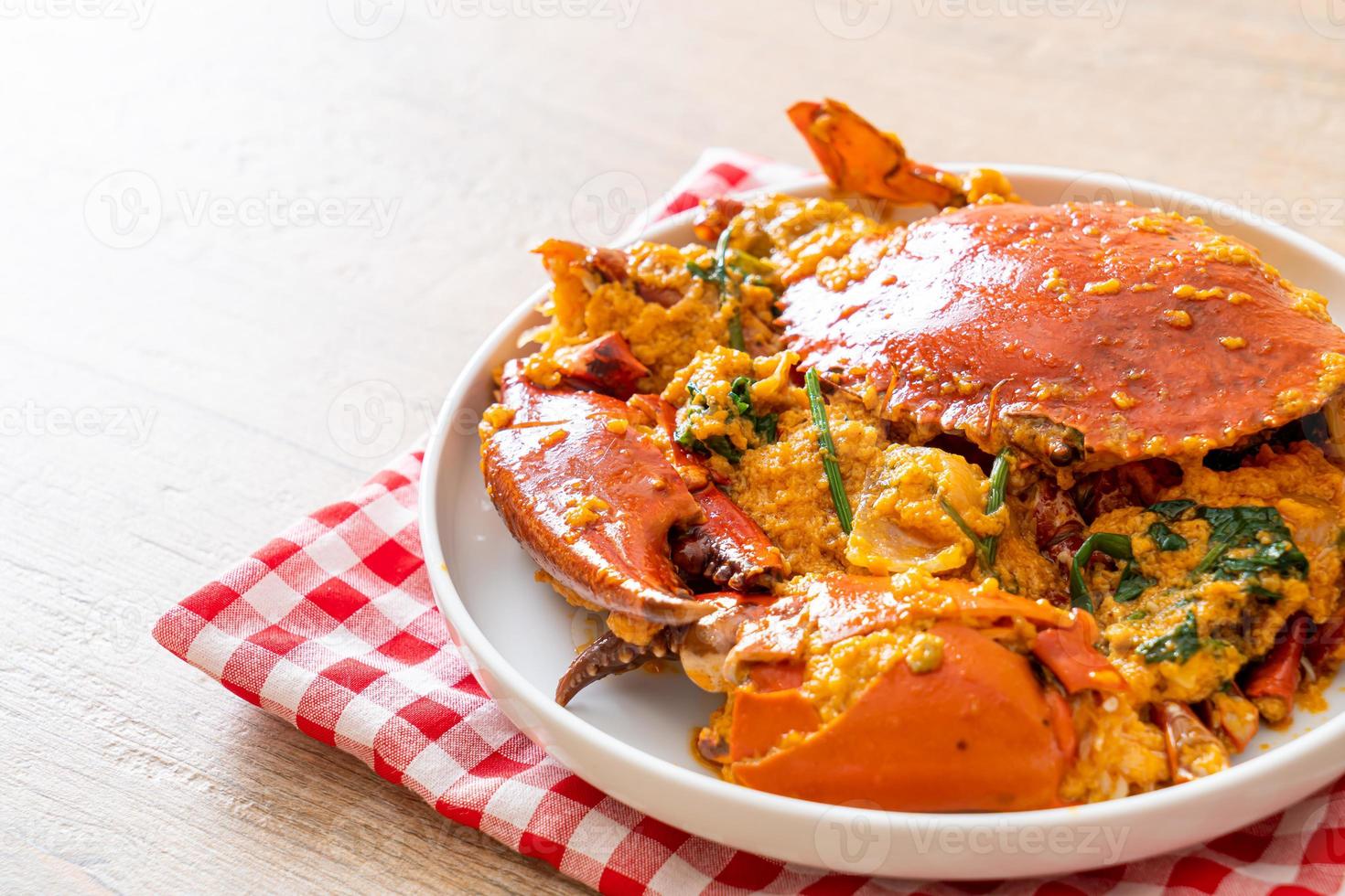 cangrejo salteado con curry en polvo foto