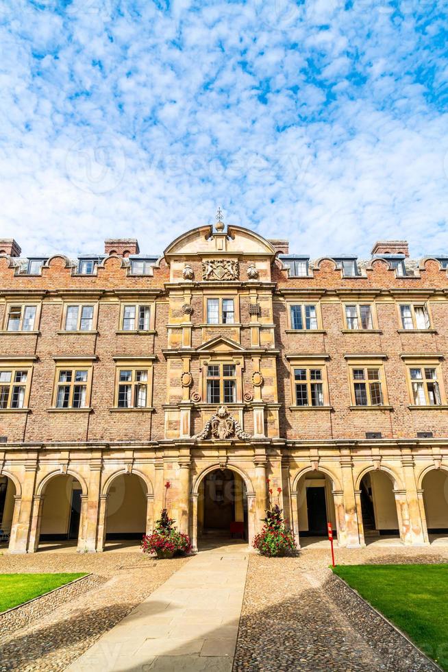 hermosa arquitectura st. John's College en Cambridge foto