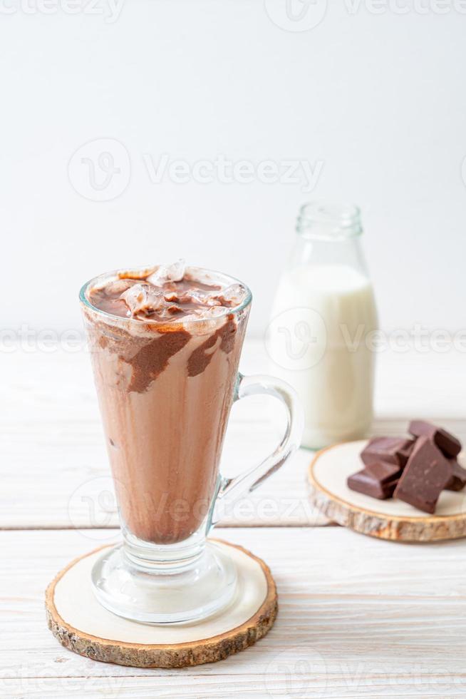 bebida de batido de chocolate helado foto