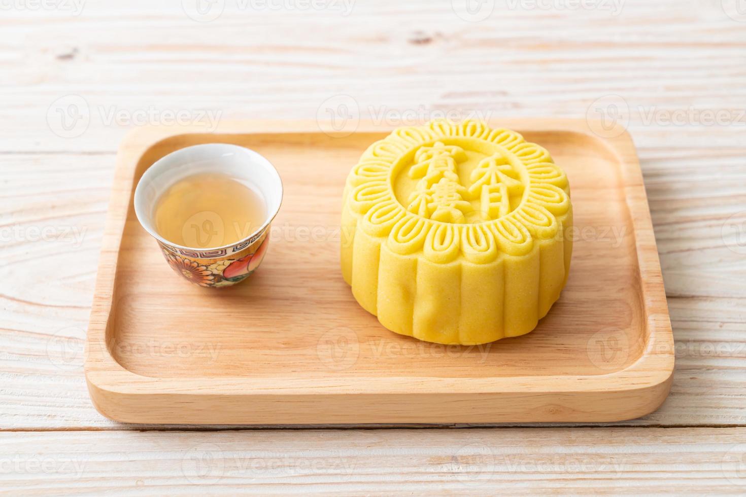 Chinese moon cake custard flavour photo