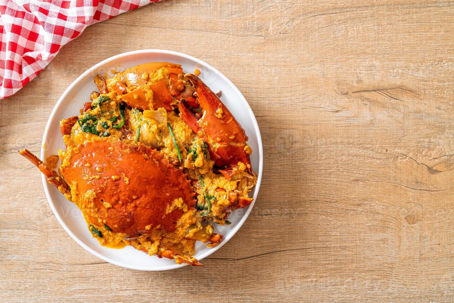 cangrejo salteado con curry en polvo foto