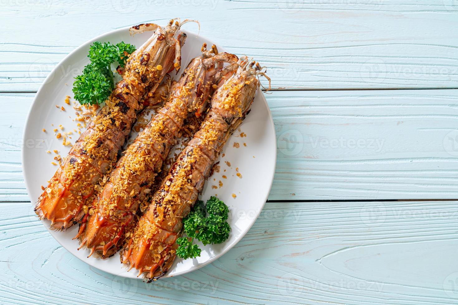 Fried Mantis Shrimp with Garlic photo