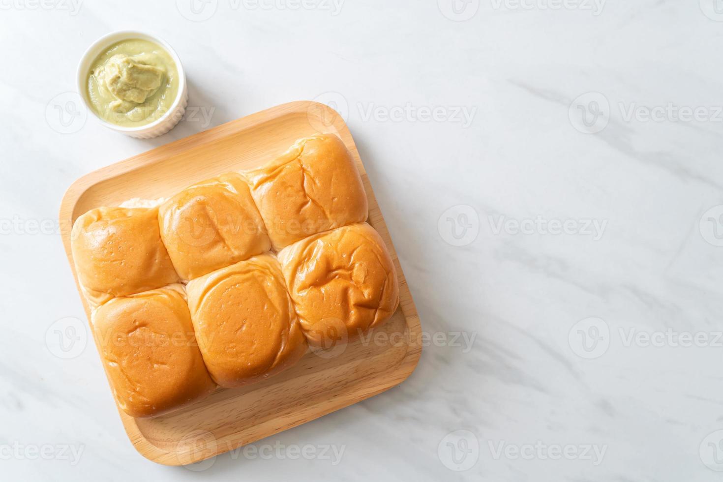 Bread with Thai Pandan Custard photo