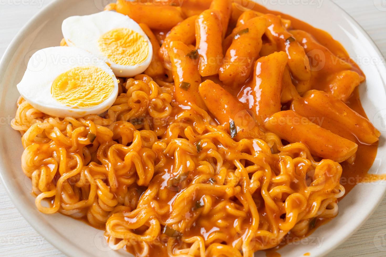 Rabokki or Ramen or Korean instant noodle and Tteokbokki in spicy korean sauce photo