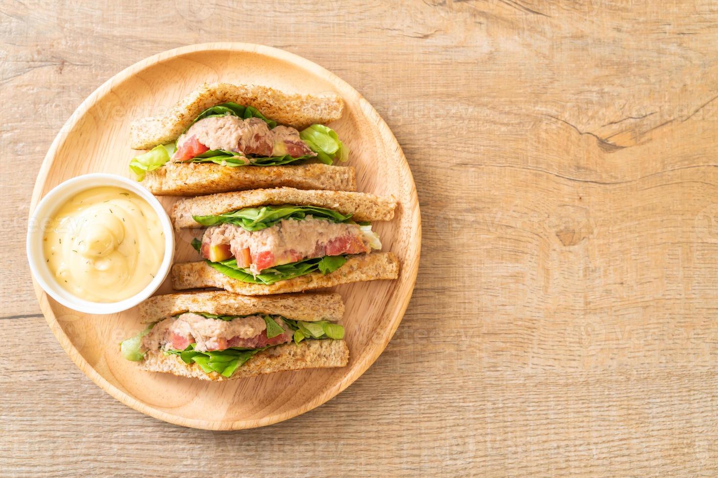 sándwich de atún casero foto