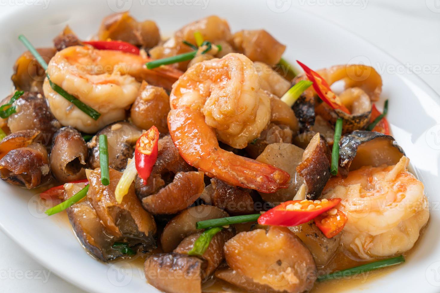 Stir-Fried Sea Cucumber with Shrimps photo