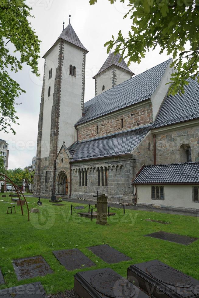 Iglesia de St Marys en Sandviken, Bergen, Noruega foto