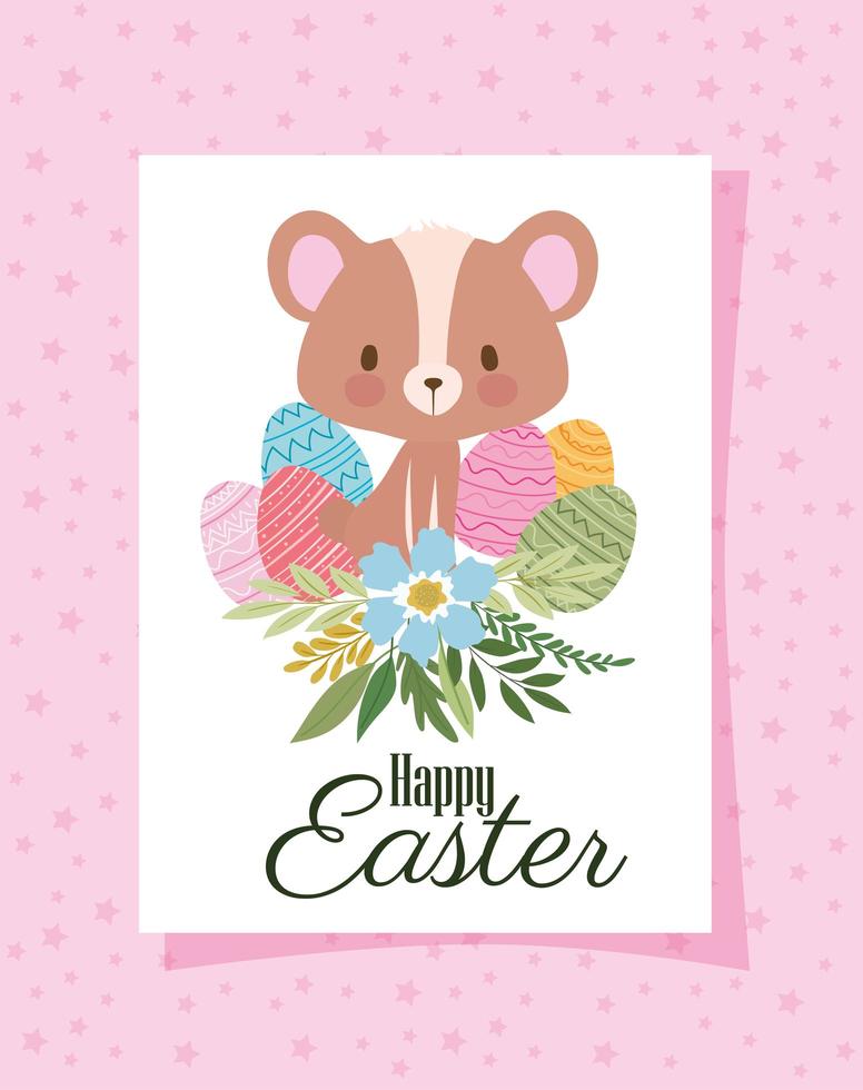 invitación con letras de feliz pascua, un lindo oso y una canasta llena de huevos de pascua sobre un fondo rosa vector