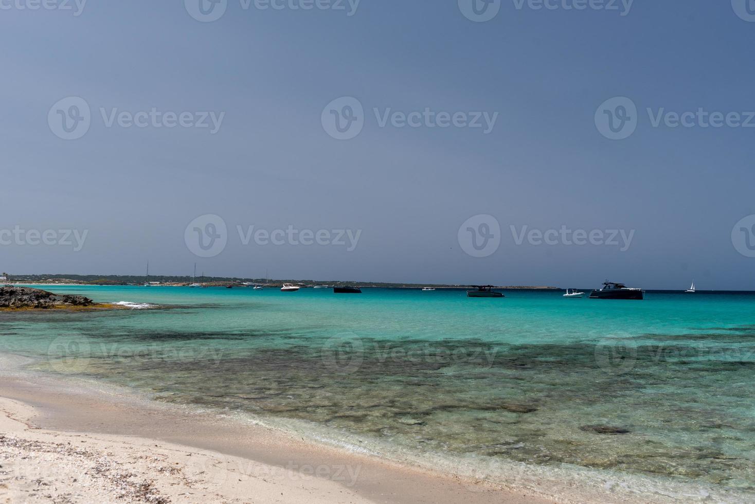 playa de ses iletes en formentera, islas baleares en españa. foto