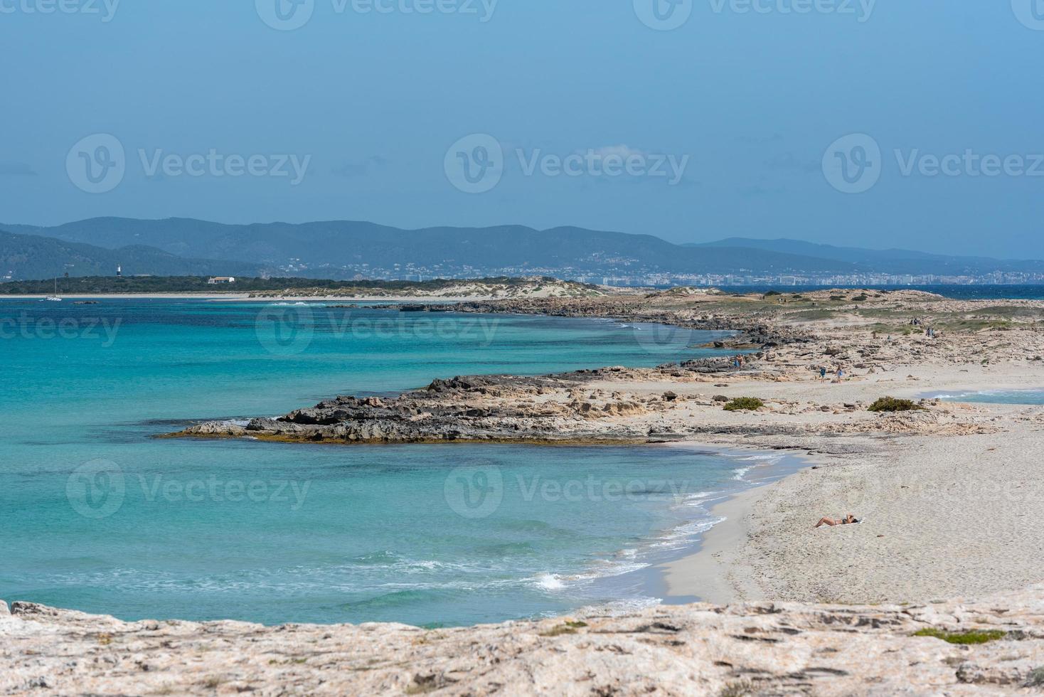 Playa de Ses Illetes en Formentera, Islas Baleares en España foto