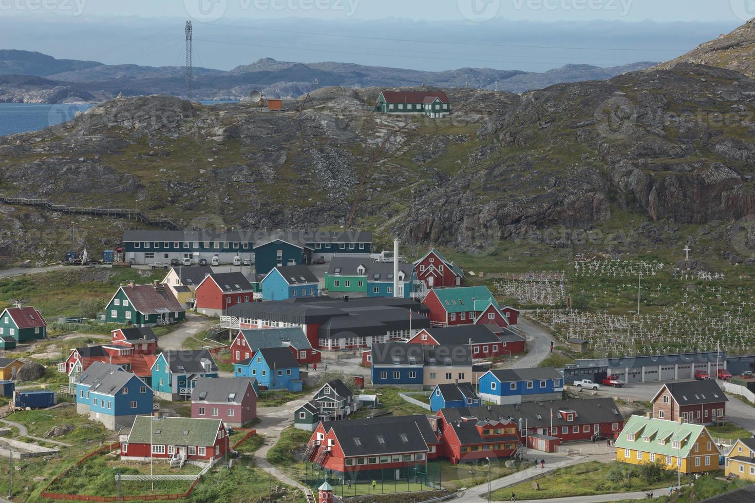 vista de qaqortoq en groenlandia foto