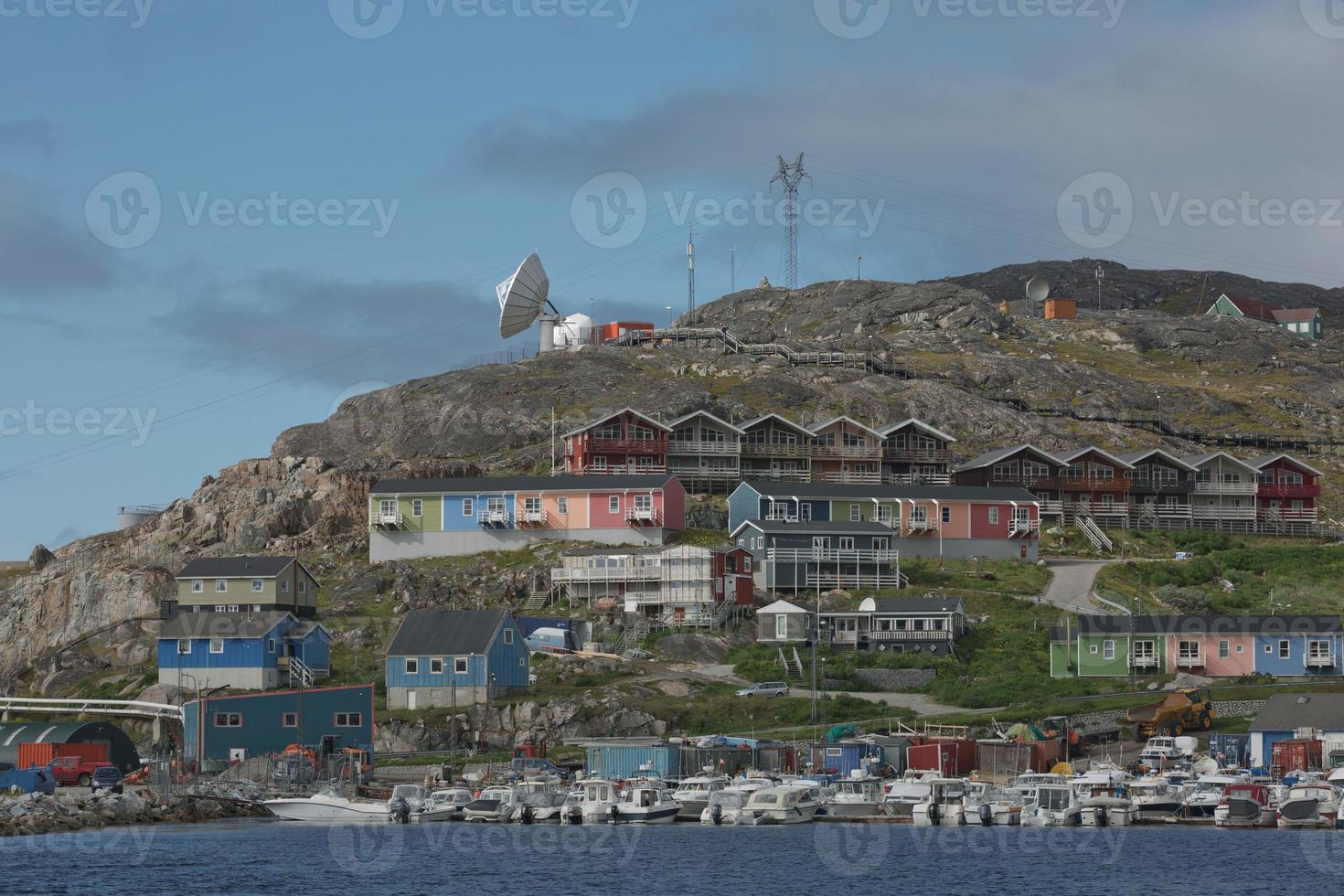 vista de qaqortoq en groenlandia foto