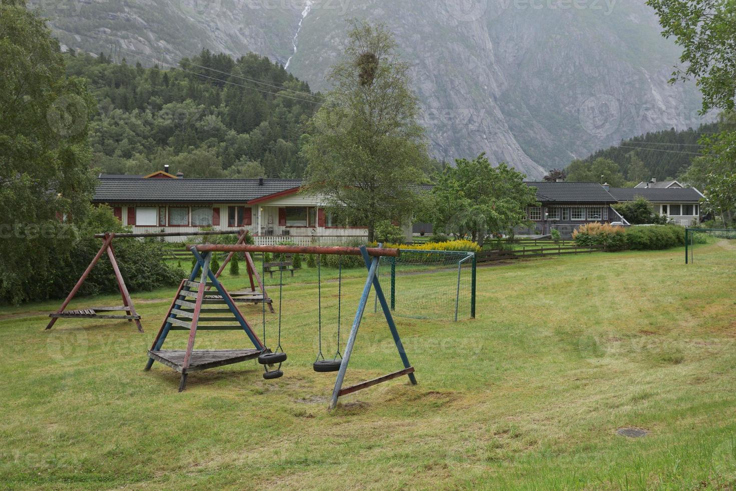 The village of Eidfjord in Norway photo