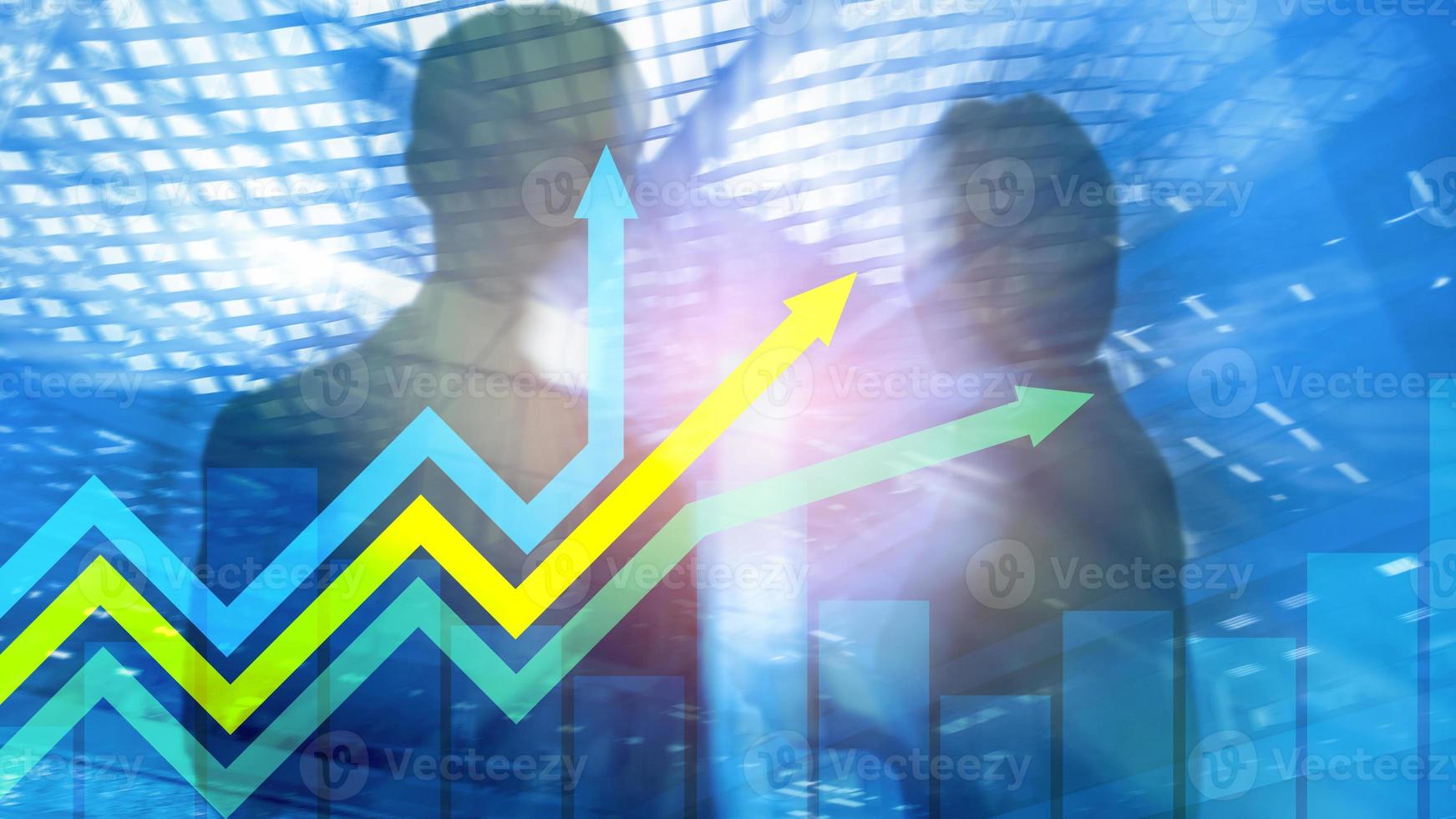 gráfico de flechas de crecimiento financiero. concepto de inversión y comercio. foto