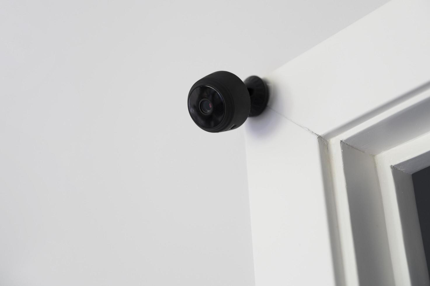 House automation with security camera photo