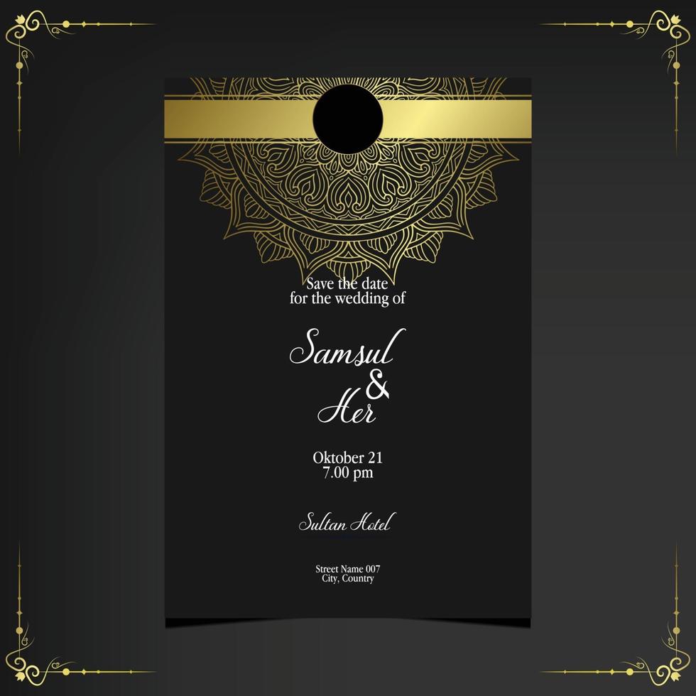 Luxury mandala pattern background with golden arabesque vector