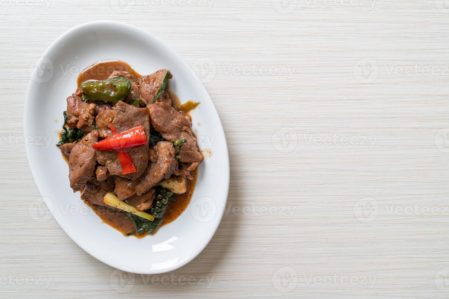 Stir-Fried Black Pepper with Duck photo