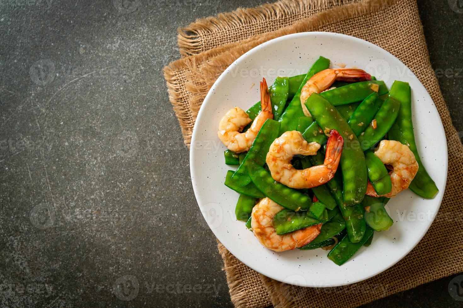 Stir-Fried Green Peas with Shrimp photo