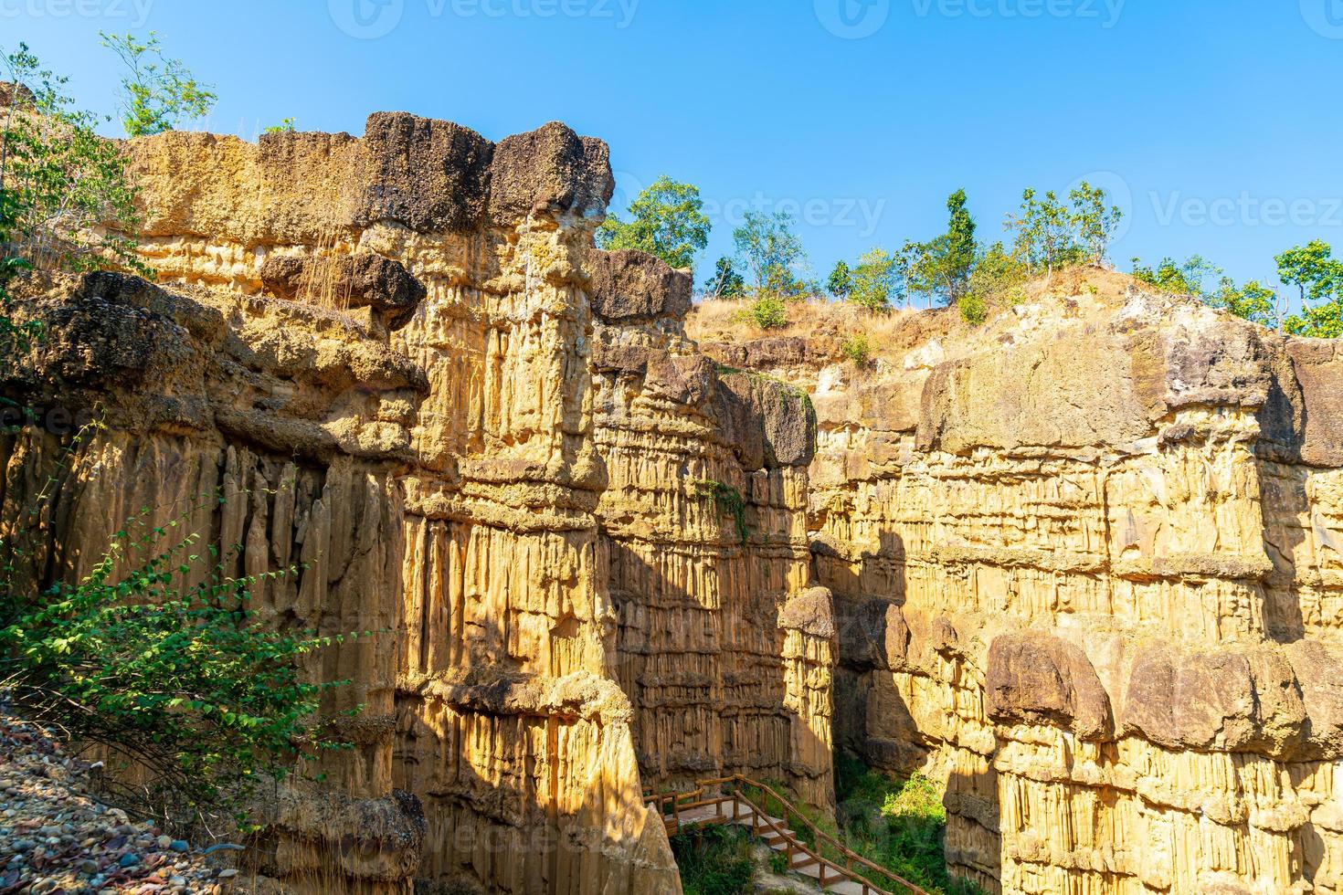 Pha chor o el gran cañón chiangmai en el parque nacional mae wang, chiang mai, tailandia foto